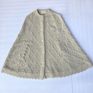 Vintage Aran Knit Capelet Poncho Cream Off White Button Front Japan